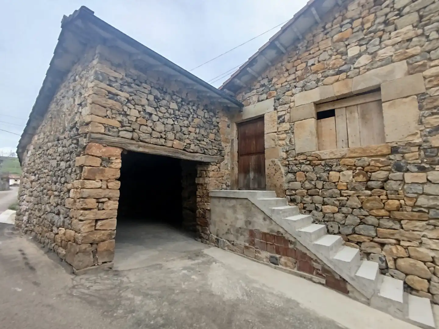Vista exterior de Casa o chalet en venta en Villafufre con Jardín privado y Balcón