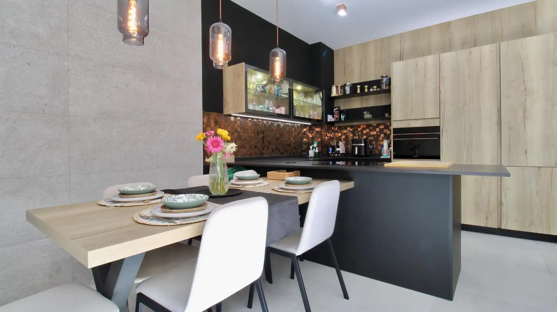 Cocina de Casa adosada en venta en Armilla con Aire acondicionado, Calefacción y Jardín privado