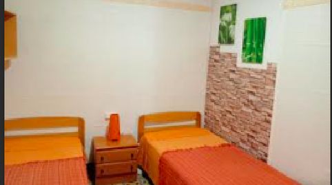 !CDATAViivienda de 4 plantas a reformar en Bocairent, imatge 3
