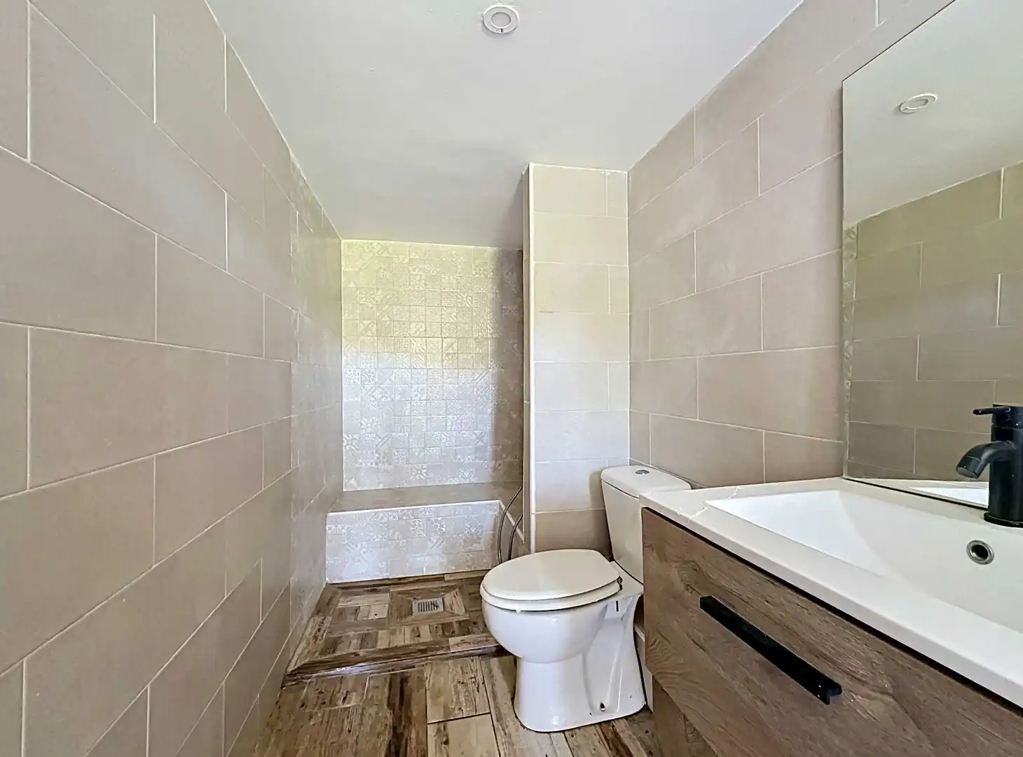 Badezimmer von Haus oder Chalet zum Verkauf in El Vendrell mit Heizung, Terrasse und Schwimmbad
