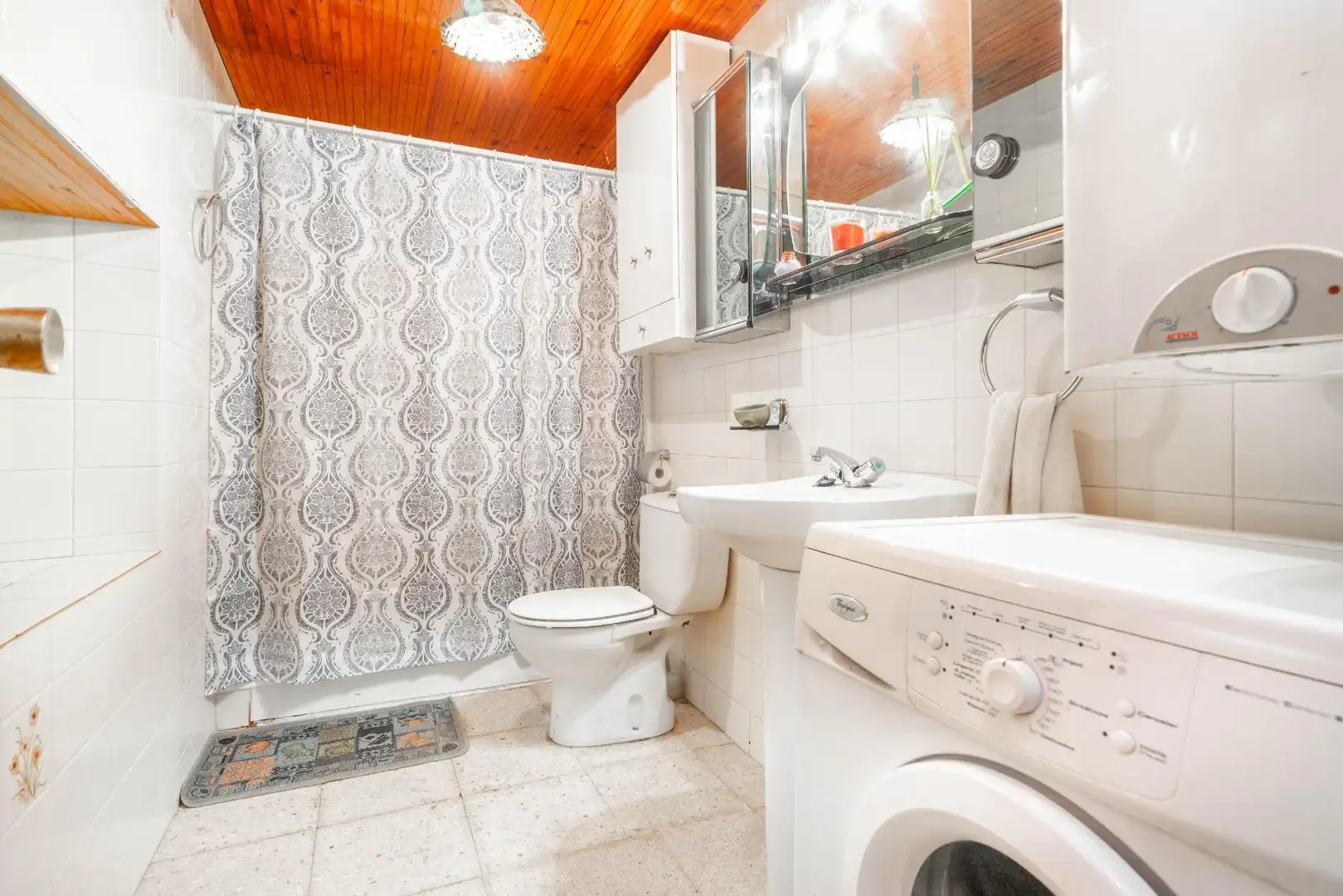 Baño de Casa o chalet en venta en Cabrillanes con Calefacción, Jardín privado y Terraza