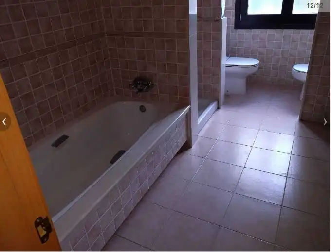 Baño de Casa o chalet en venta en Marbella con Aire acondicionado, Calefacción y Jardín privado