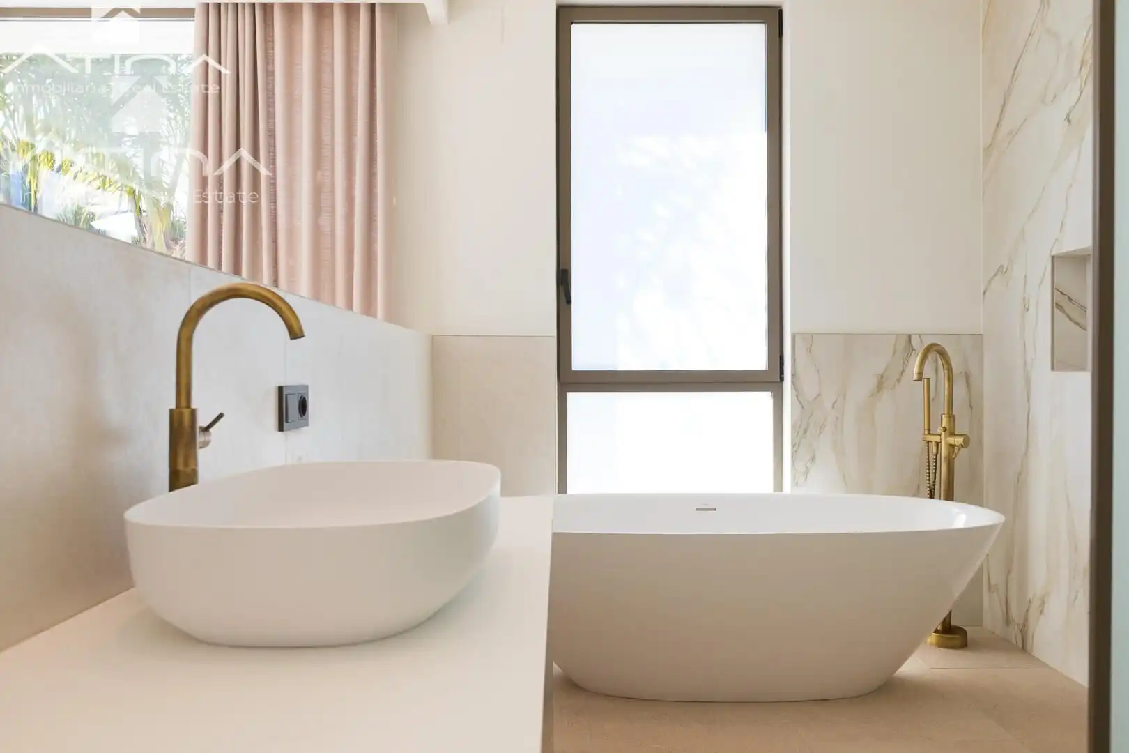 Bathroom of Houses for sale in Jávea / Xàbia  with Air Conditioner, Heating and Private garden