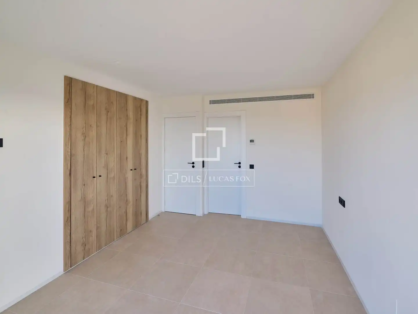Dormitori de Casa o xalet en venda en Santa Eulària des Riu amb Aire condicionat, Piscina i Balcó