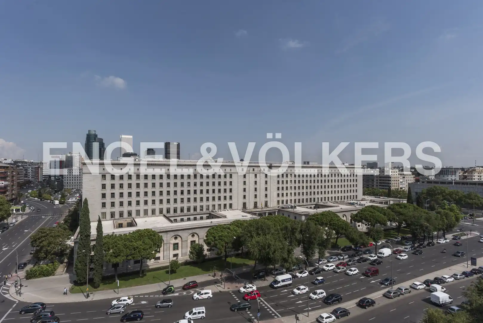 Vista exterior de Piso de alquiler en Madrid con Aire acondicionado, Calefacción y Trastero