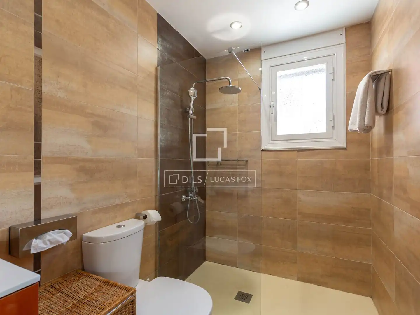 Baño de Piso en venta en Esplugues de Llobregat con Aire acondicionado, Calefacción y Jardín privado