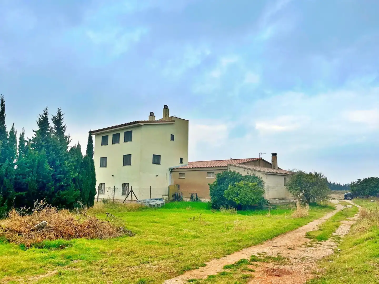 Detached house for sale in Camarles