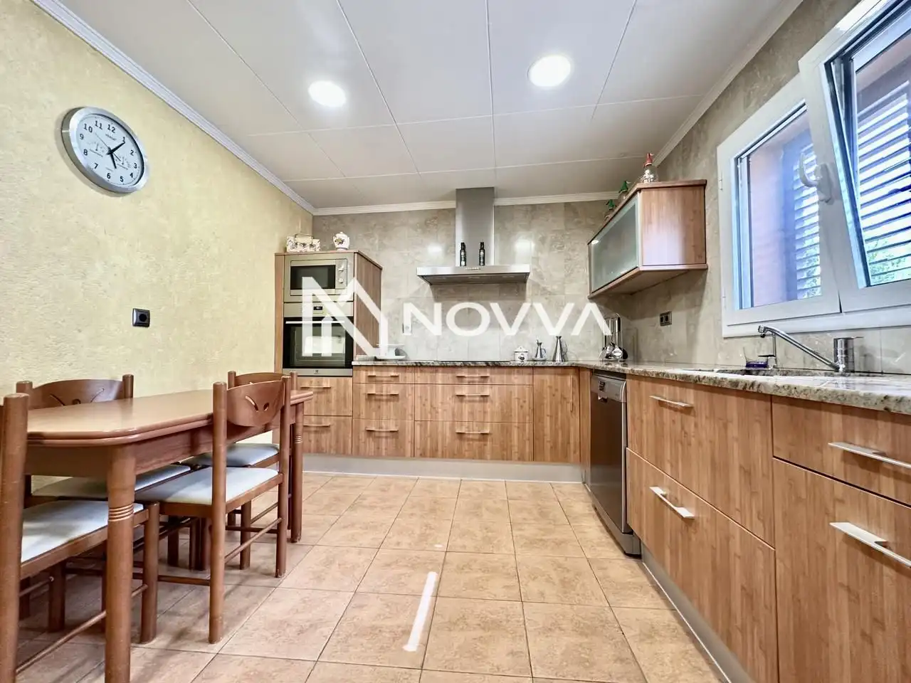 Cuina de Casa o xalet en venda en Palafolls amb Jardí privat