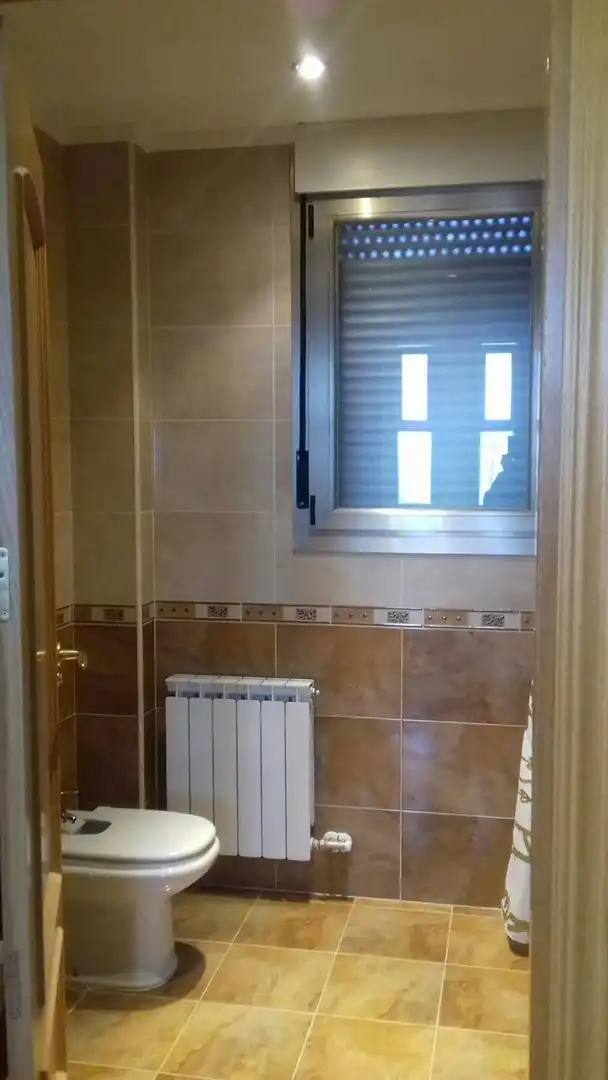 Baño de Casa o chalet en venta en La Vellés  con Calefacción, Parquet y Terraza