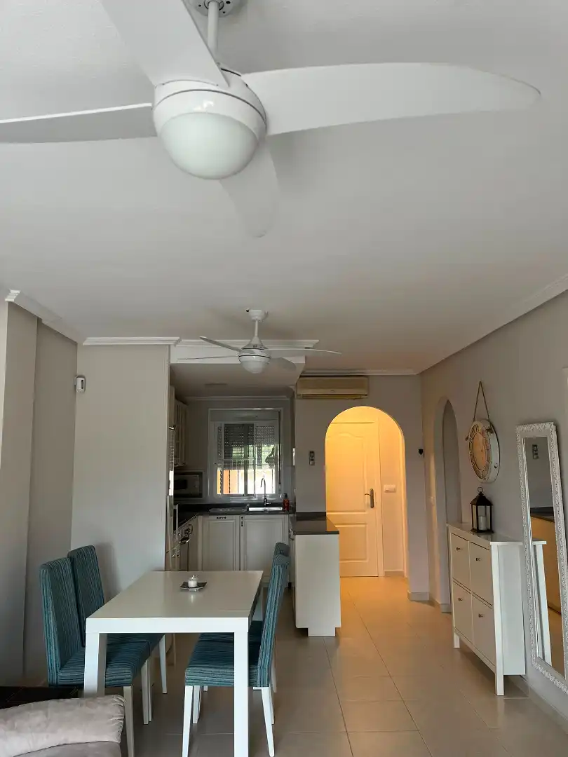 Casa adosada en venta en Los Alcázares con Aire acondicionado, Jardín privado y Terraza