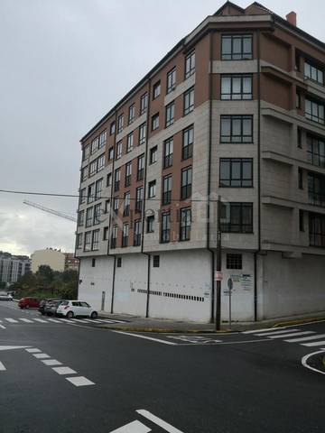 Local comercial en Venta en Boiro