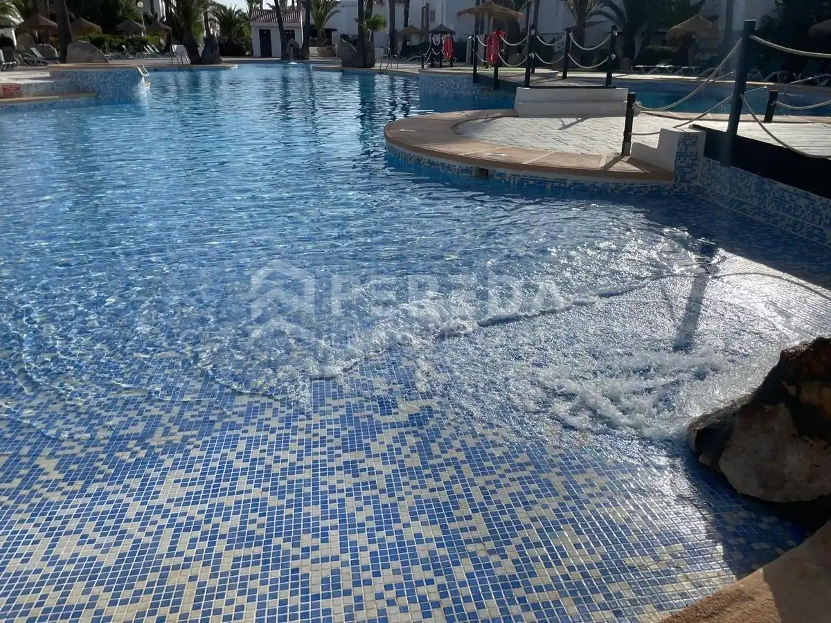 Apartamento con piscina en venta en Avenida GOLF CENTER (U), imagen 13