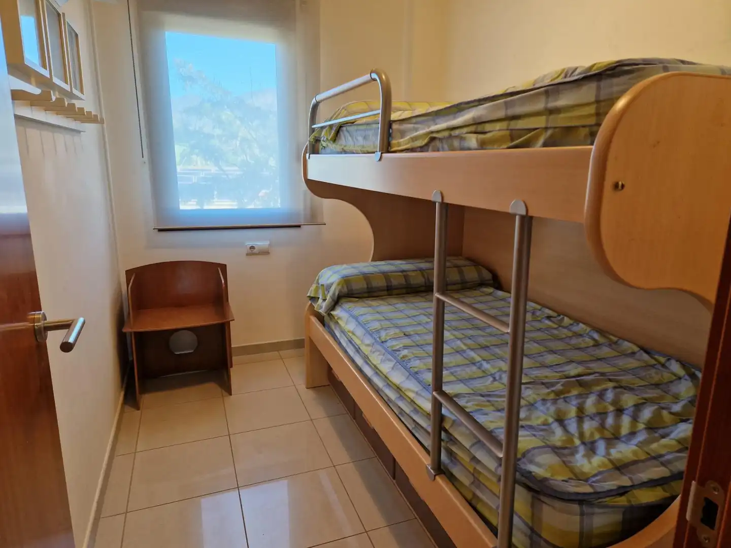 Dormitori de Apartament en venda en Roses amb Aire condicionat, Calefacció i Terrassa