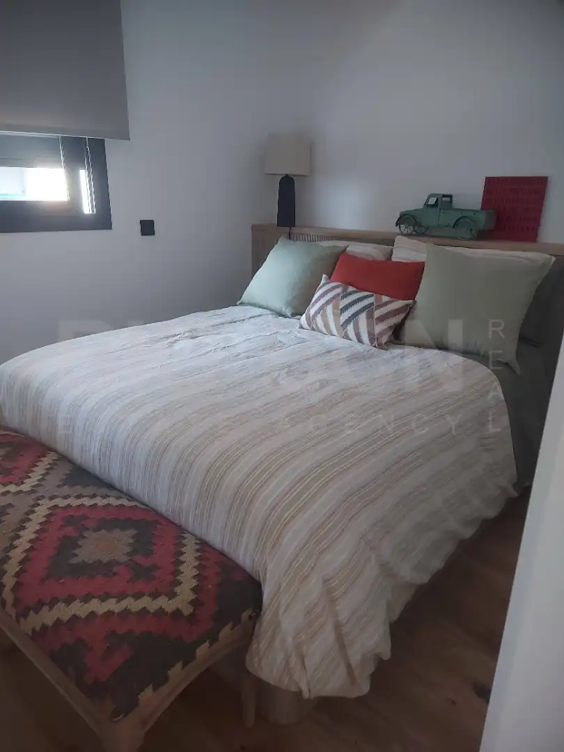 Habitación de Casa adosada de alquiler en Esplugues de Llobregat con Aire acondicionado, Calefacción y Parquet