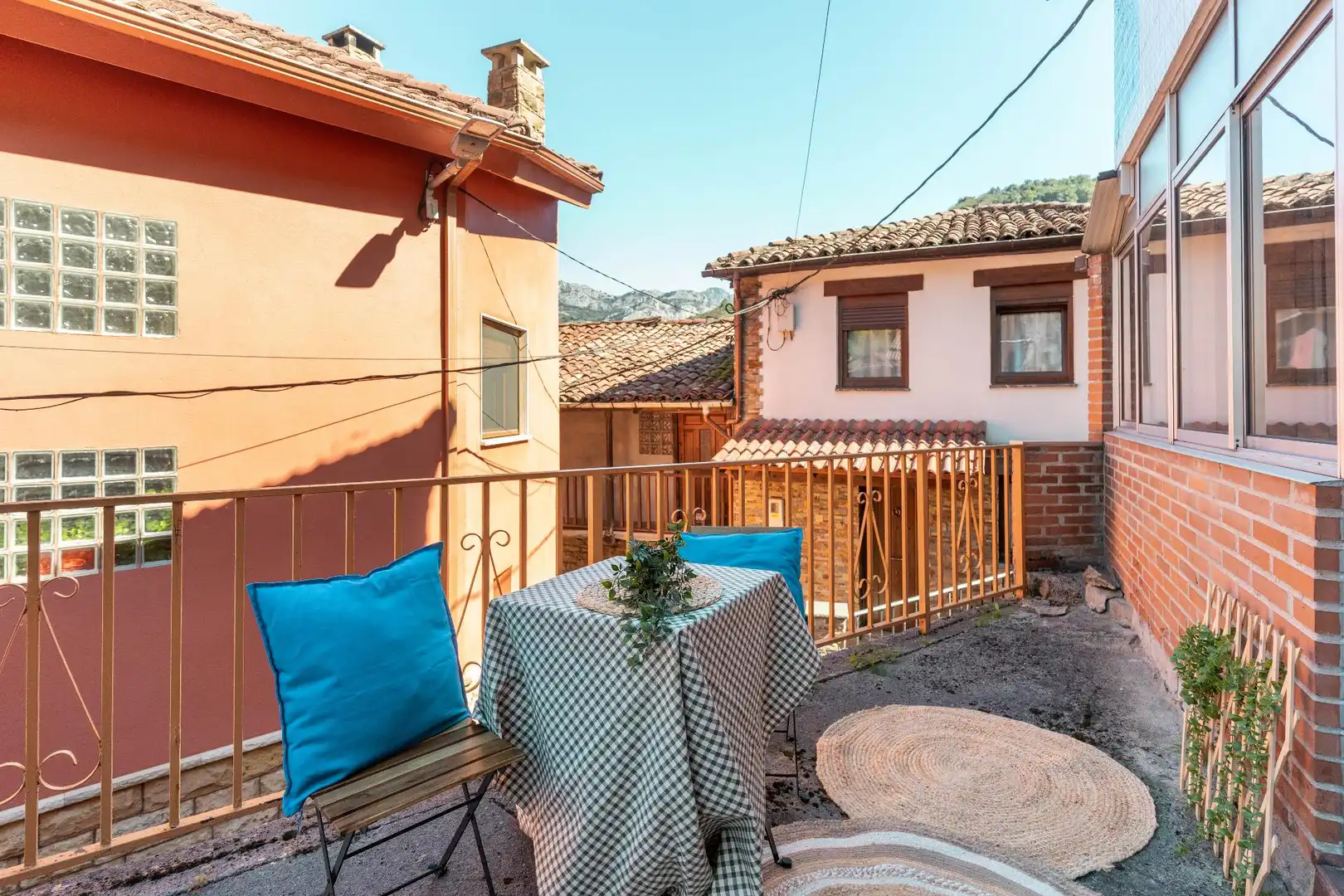Casa con terraza en venta en BELLO 116