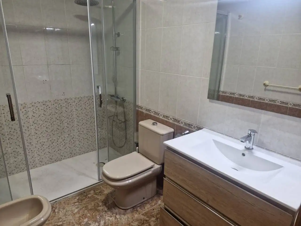 Bany de Pis en venda en Manises amb Aire condicionat, Calefacció i Balcó