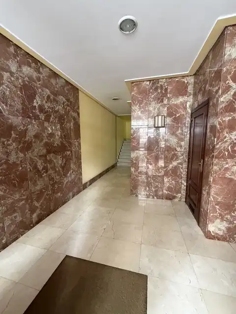 Wohnung zur Miete in Oviedo  mit Heizung, Parkett und Abstellraum