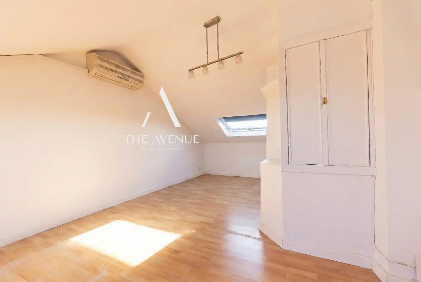 Habitación de Casa adosada en venta en Las Rozas de Madrid con Calefacción, Jardín privado y Parquet