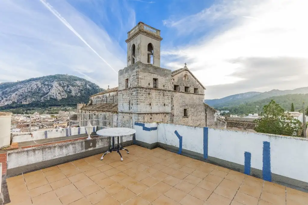 Maison rustique avec terrasse à vendre à Pollença Poble