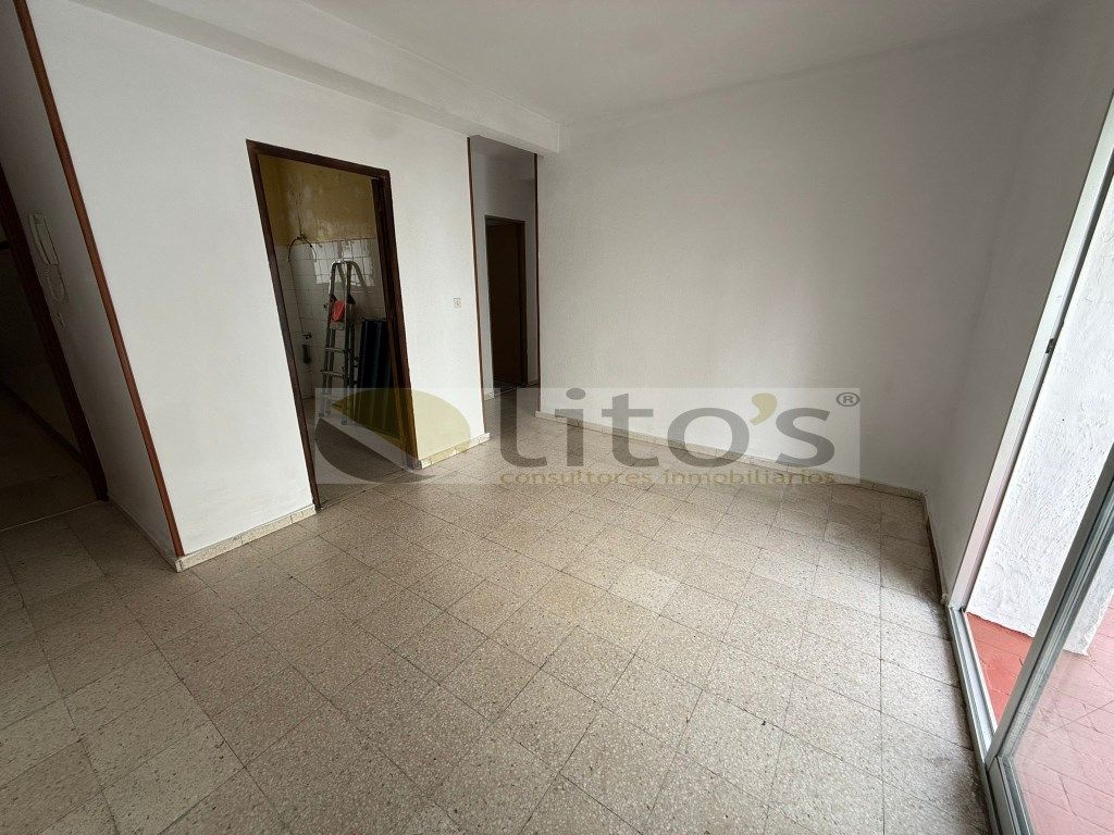 Piso en venta en Calle Juan Sebastian Elcano, Centro - Doña Mercedes