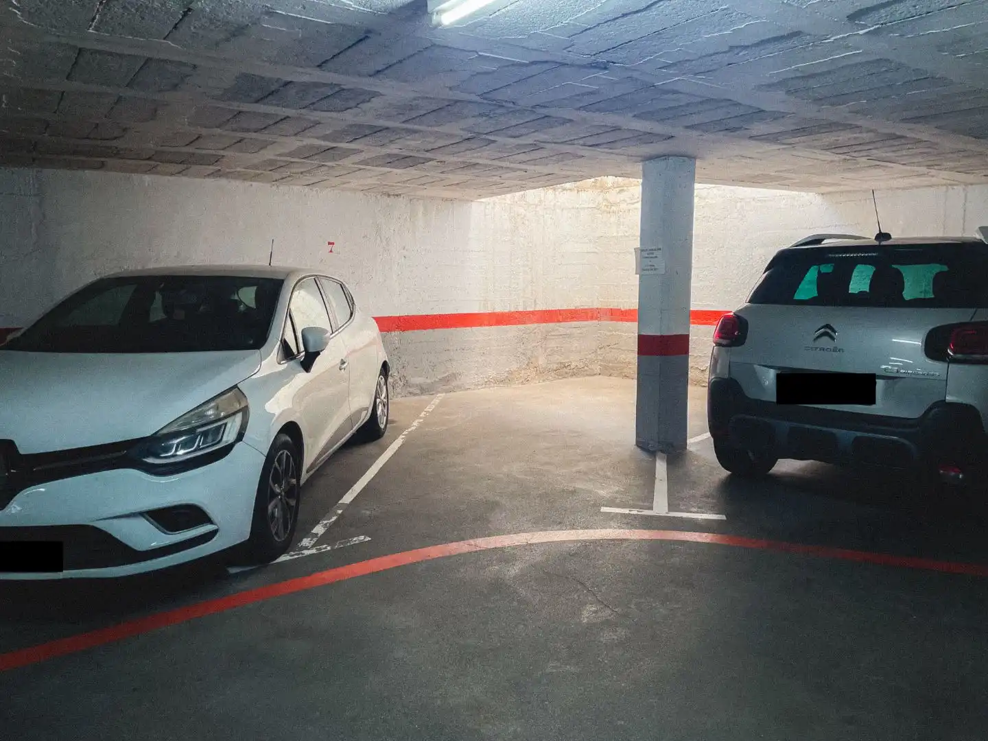 Parkplatz von Garage zur Miete in Badalona