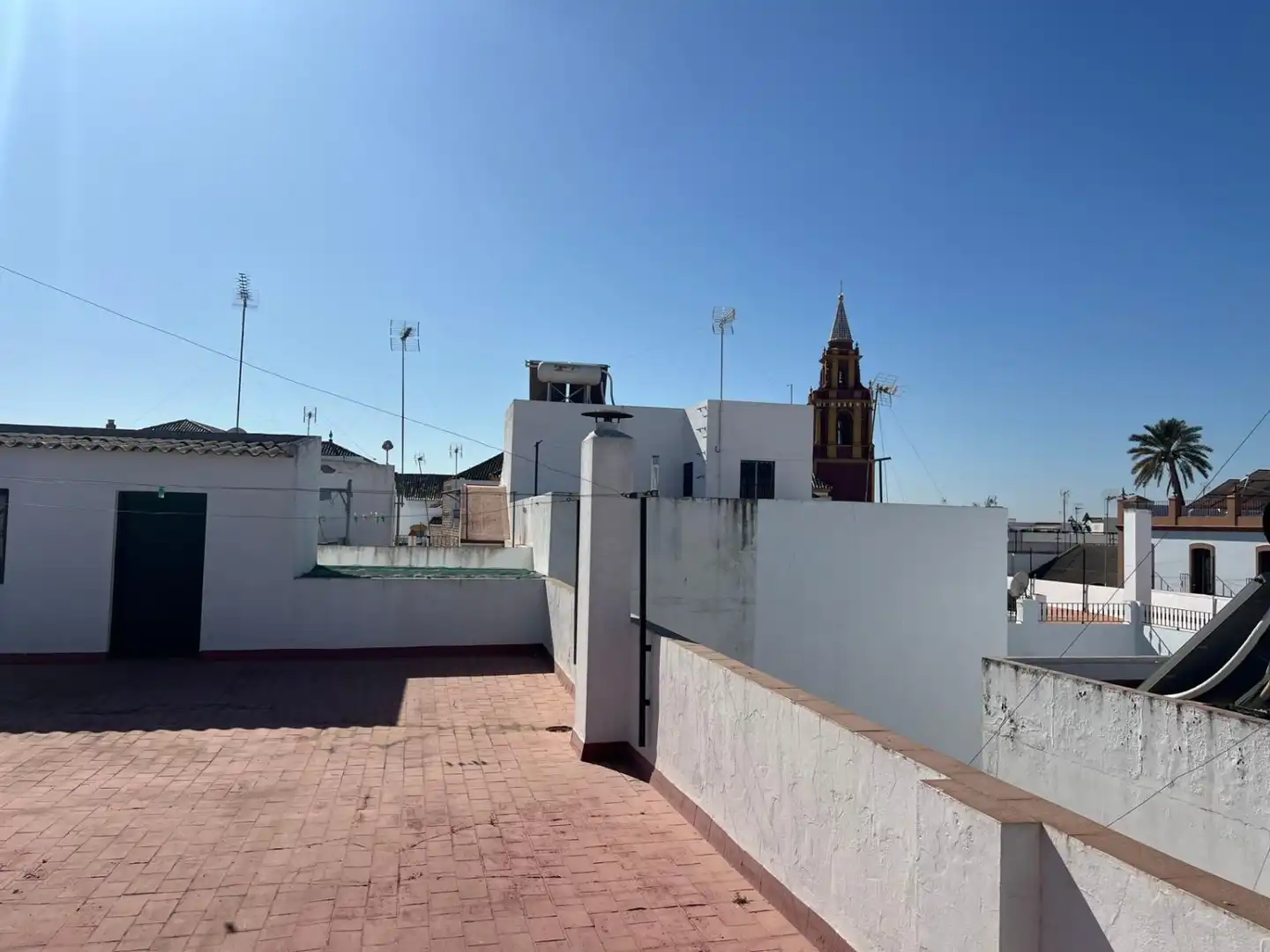 Vista exterior de Casa o xalet en venda en Los Palacios y Villafranca