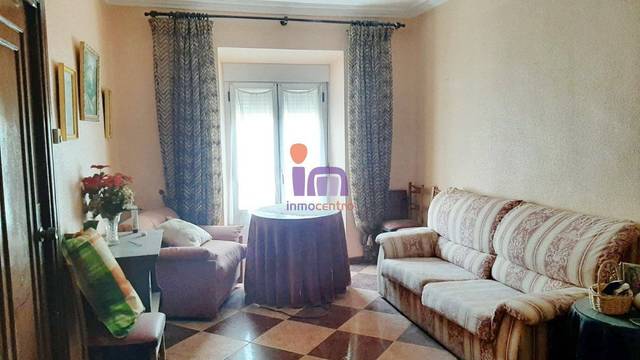 Casa-chalet en Venta en Valdepeñas