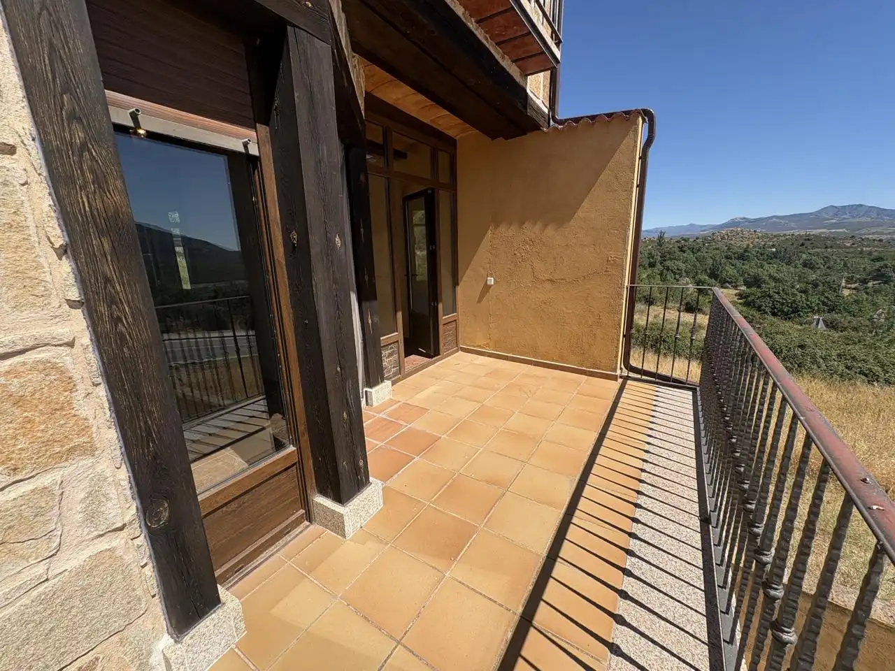 Terrace of Detached homes for rent in El Berrueco  with Heating, Private garden and Storage room