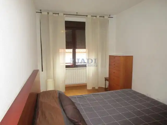 Schlafzimmer von Wohnungen zum Verkauf in Valdepeñas mit Heizung, Abstellraum und Möbliert