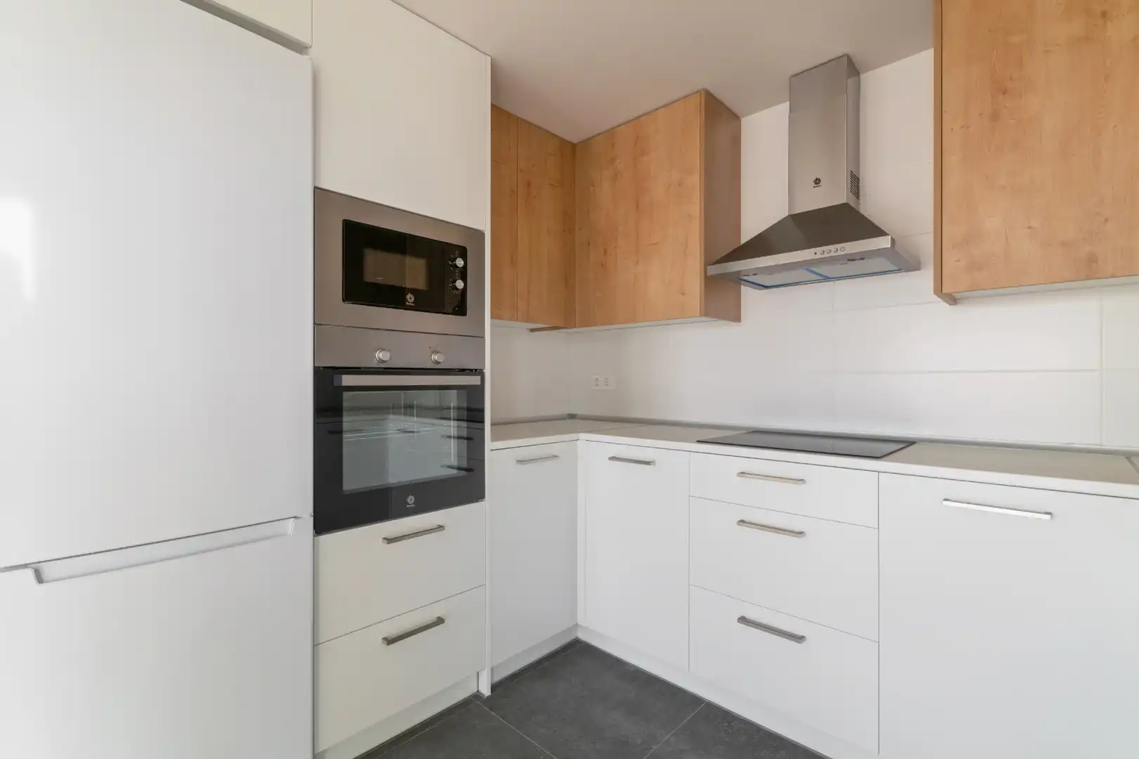 Cocina de Piso de alquiler en Badalona con Aire acondicionado, Terraza y Trastero