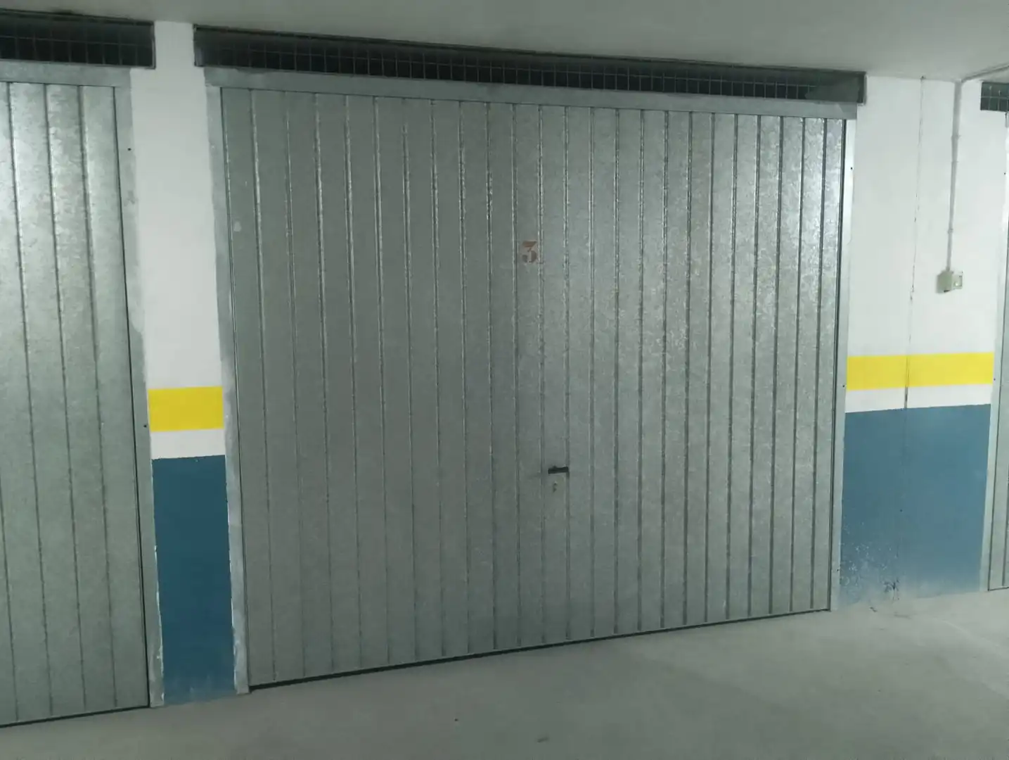 Parkplatz von Geschaftsraum zum Verkauf in Los Alcázares mit Klimaanlage