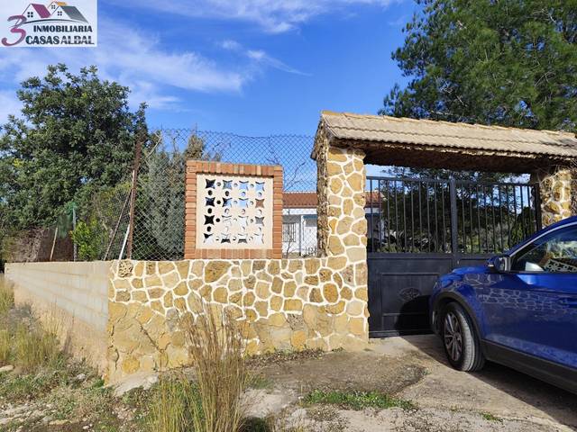 Casa-chalet en Venta en Montroi / Montroy