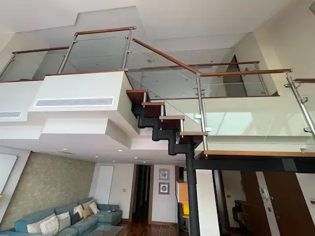 Maisonette zur Miete in Carrer Tomás López Torregrosa, Barrio del Centro