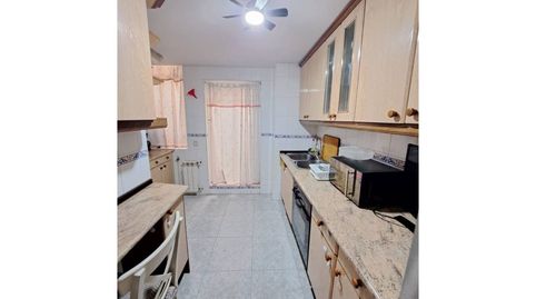 Foto 2 de Piso en venta en Reyes, Parla