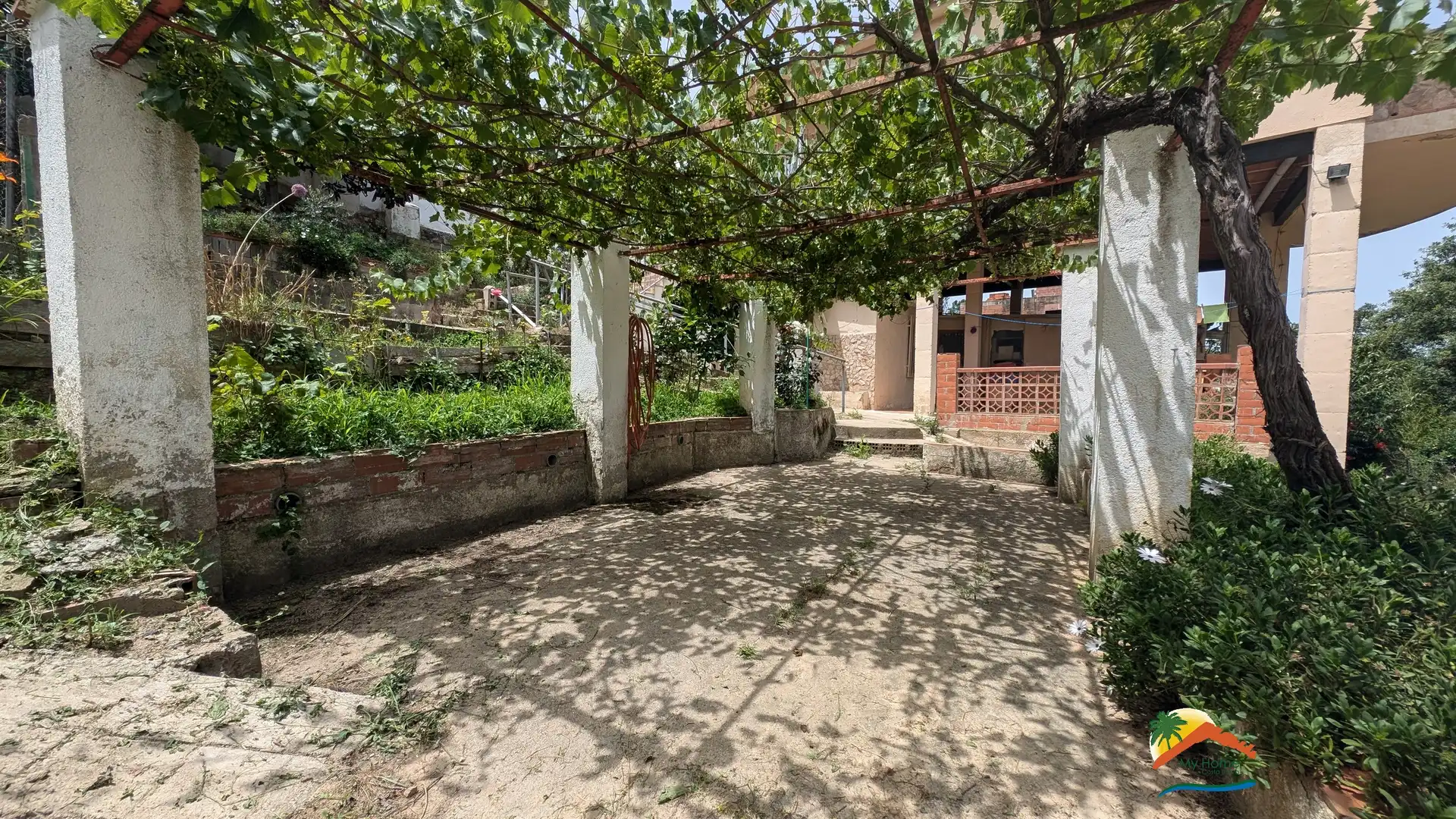 Haus mit Pool zum Verkauf in Montbarbat, imagen 2