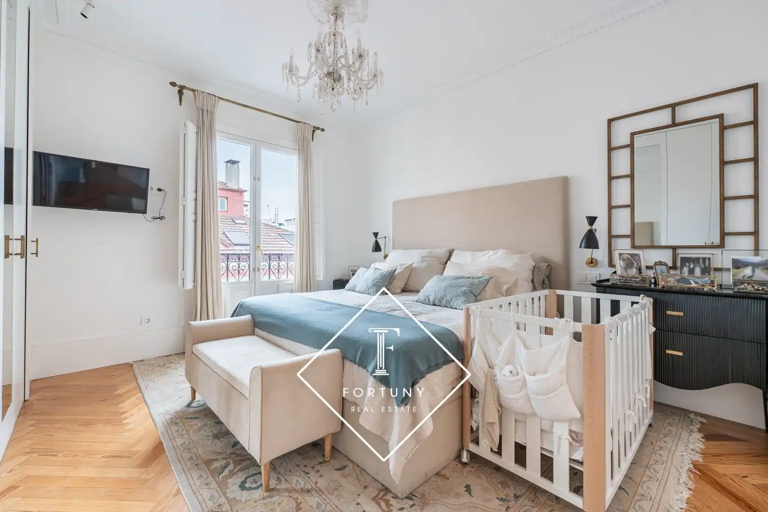 Schlafzimmer von Wohnung zur Miete in Madrid mit Klimaanlage und Heizung
