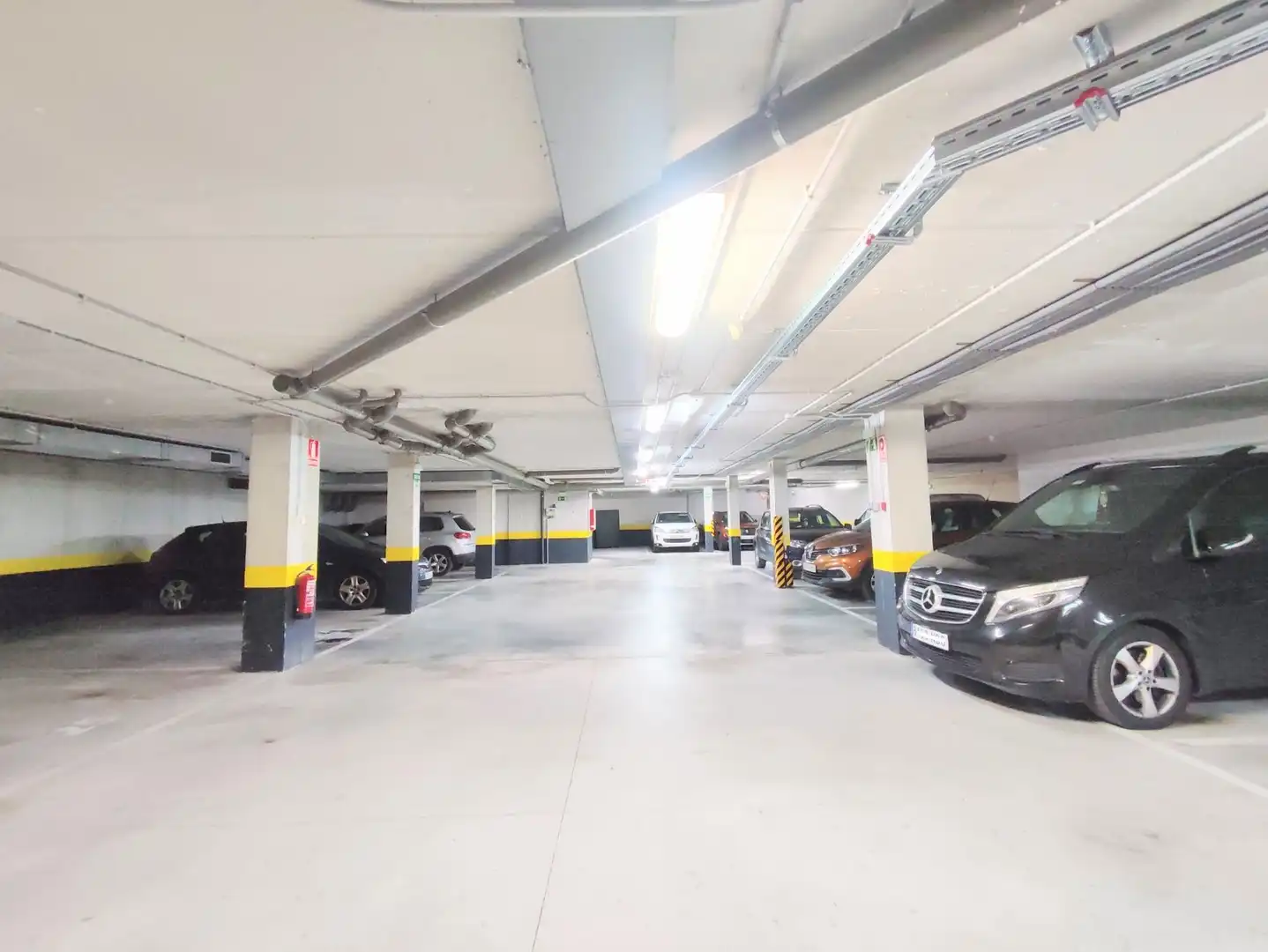 Parking de Casa adosada en venta en Aoiz / Agoitz con Aire acondicionado, Calefacción y Terraza