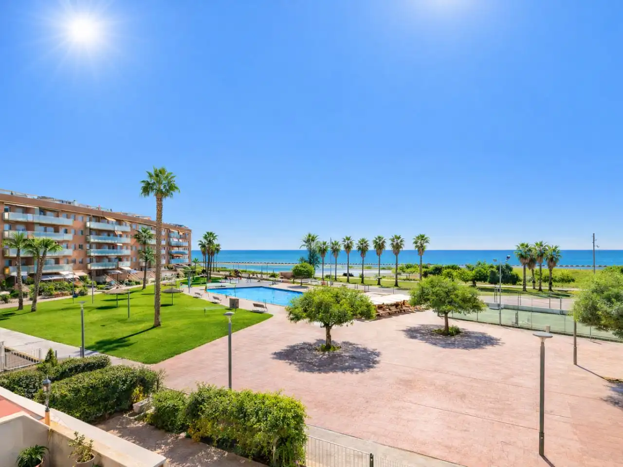 Pis amb piscina en venda a Passatge Riu Ebre 10