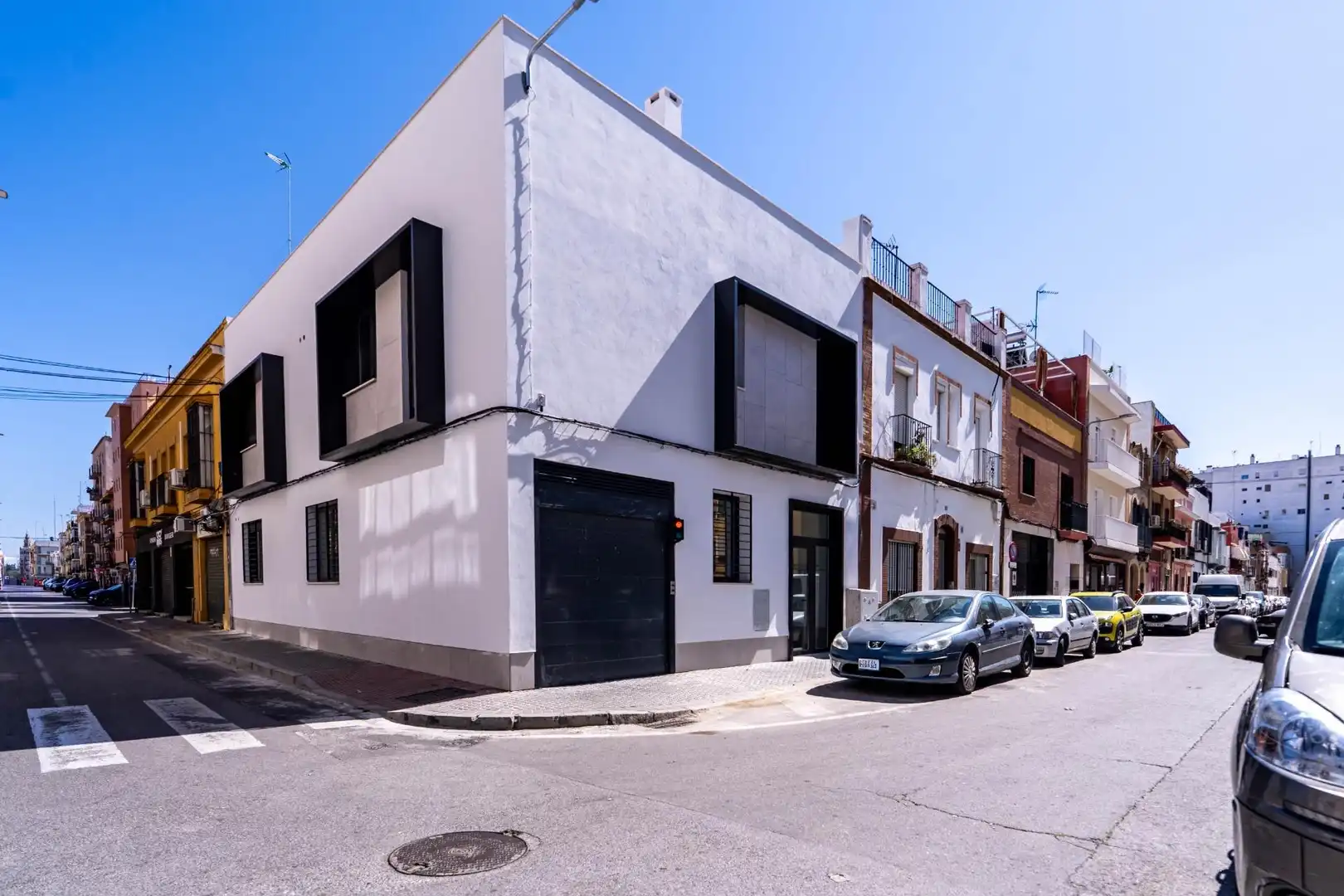 Außenansicht von Garage zum Verkauf in Triana