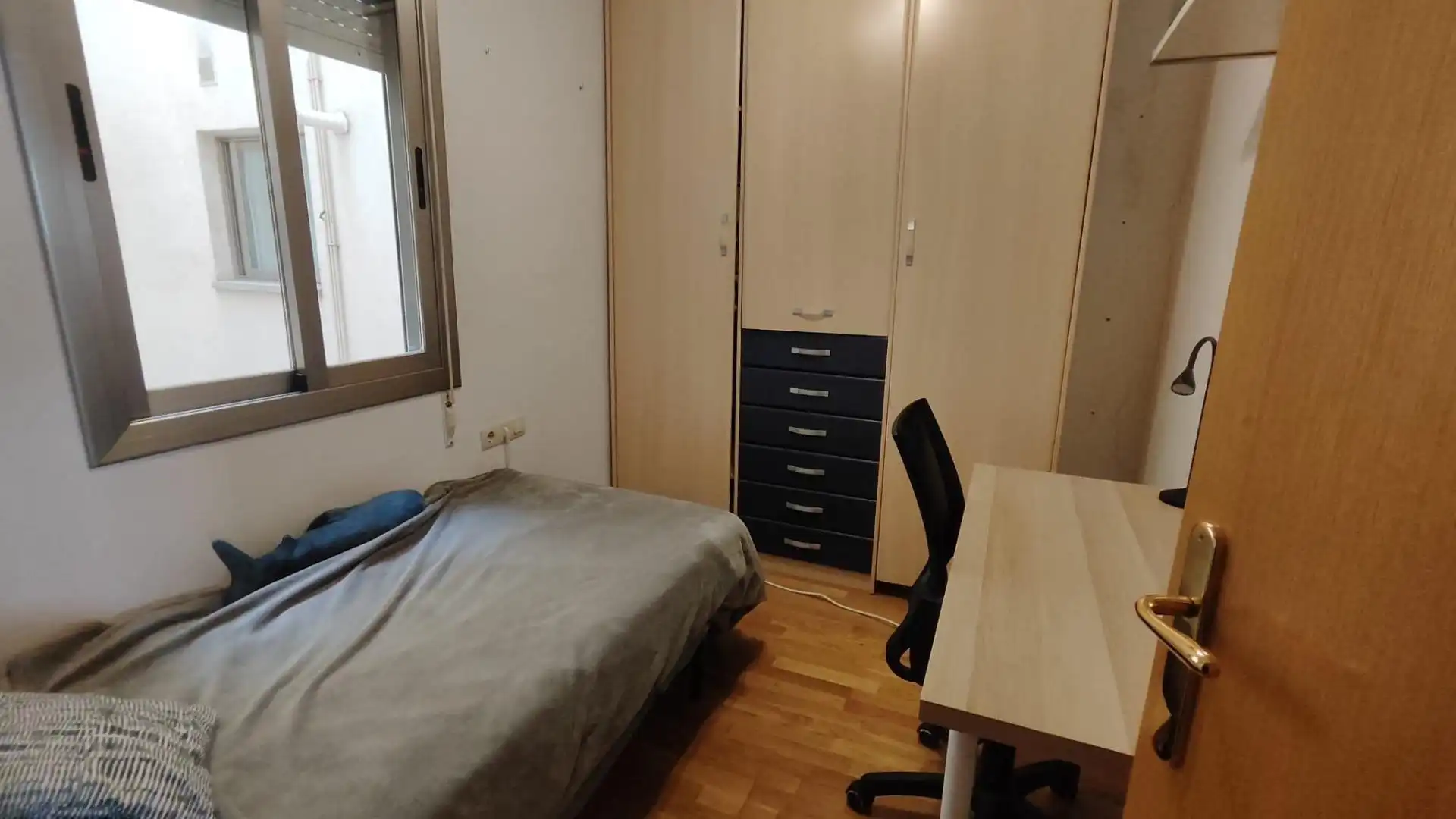 Schlafzimmer von Wohnung zum Verkauf in Sabadell mit Heizung und Abstellraum