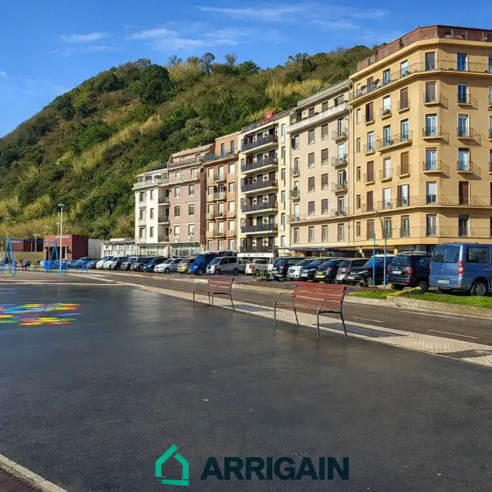 Vista exterior de Piso en venta en Donostia - San Sebastián  con Calefacción y Balcón