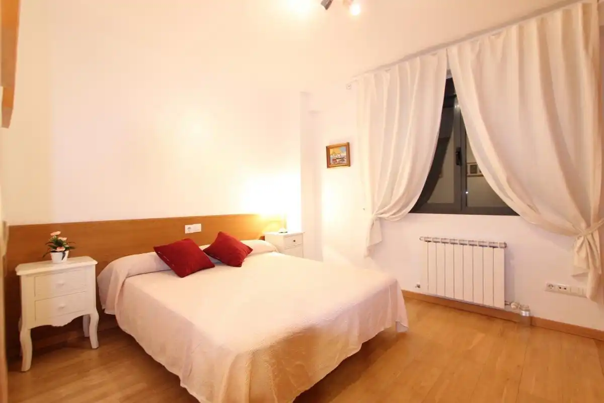 Habitación de Apartamento de alquiler en Madrid con Aire acondicionado, Amueblado y Se aceptan mascotas