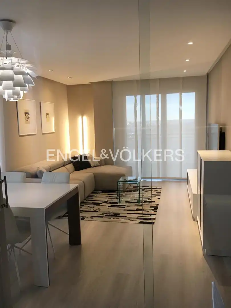 Sala d'estar de Pis de lloguer en Valencia amb Aire condicionat, Calefacció i Terrassa