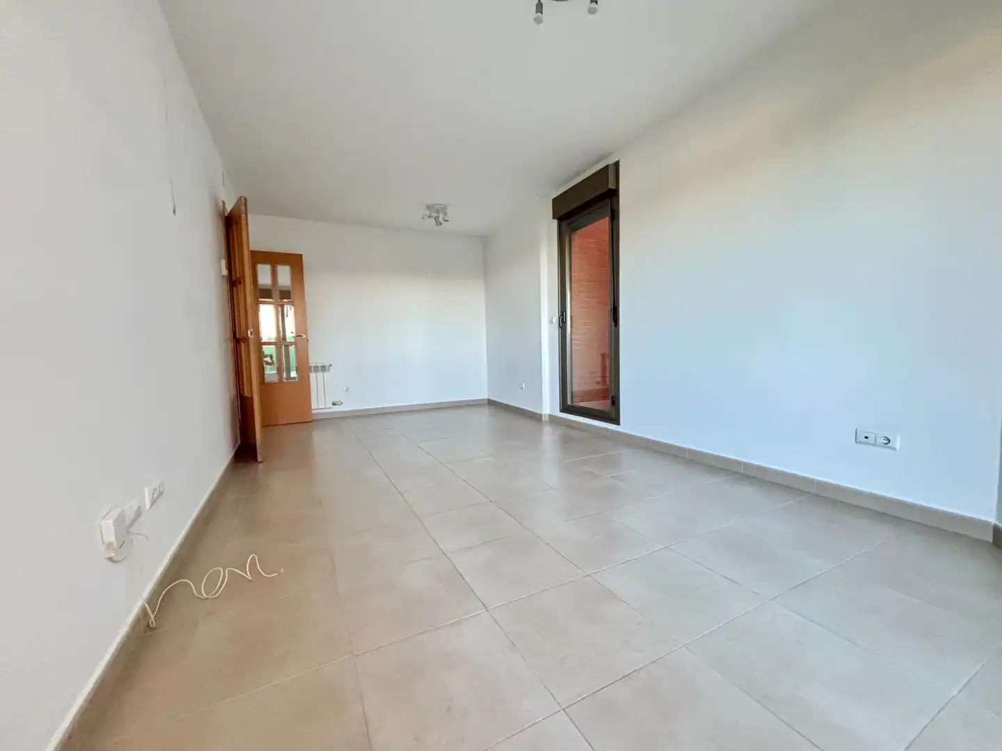 Sala de estar de Piso en venta en Cadrete con Calefacción, Jardín privado y Trastero