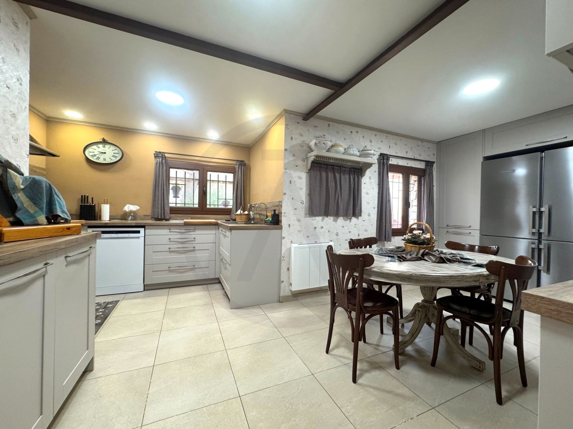 Cuina de Casa o xalet en venda en Viladecavalls amb Aire condicionat, Calefacció i Jardí privat