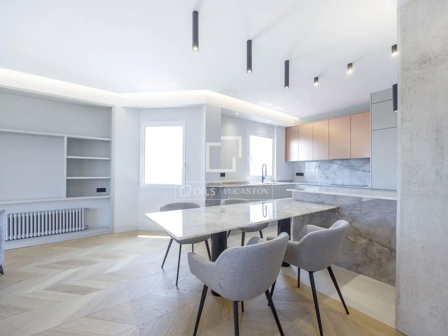 Kitchen of Attic for rent in Valencia  with Air Conditioner, Heating and Parquet flooring