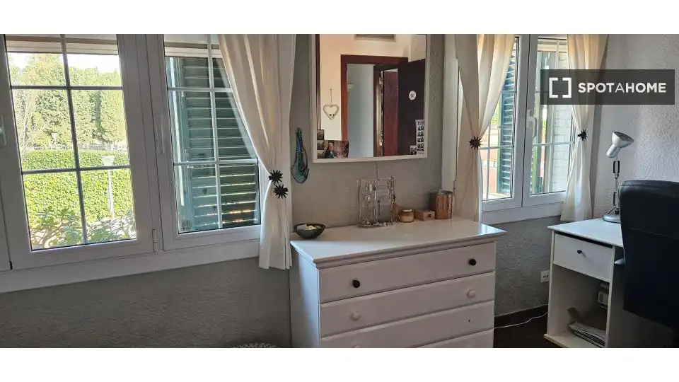 Bedroom of Flat for share in Sant Andreu de Llavaneres  with Air Conditioner, Terrace and Furnished