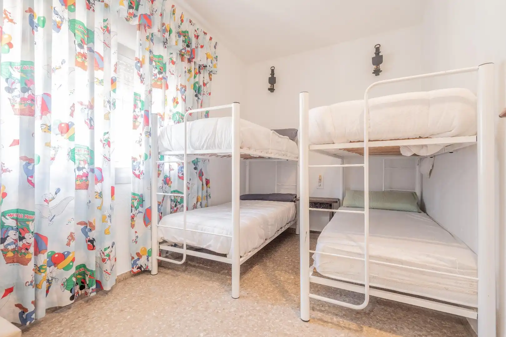 Habitación de Casa o chalet en venta en Torrent con Calefacción, Jardín privado y Terraza