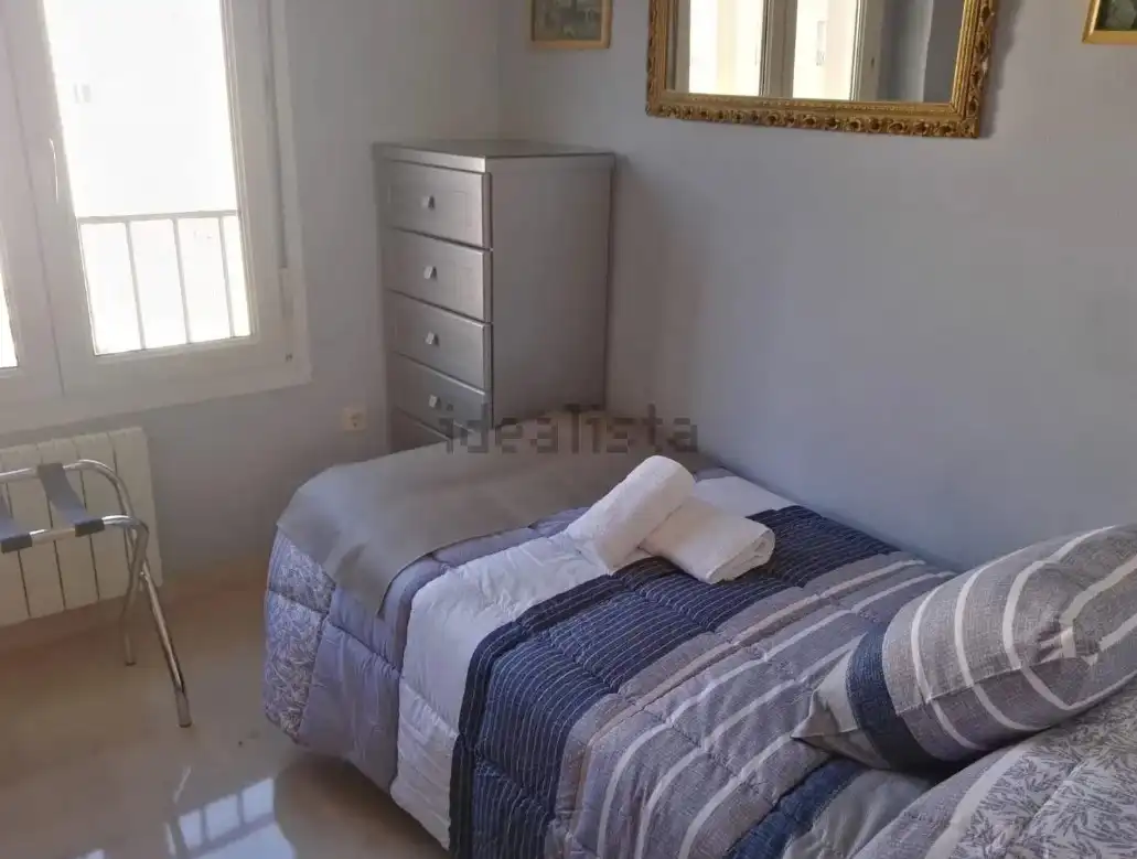 Habitación de Piso en venta en Granada con Aire acondicionado, Calefacción y Amueblado