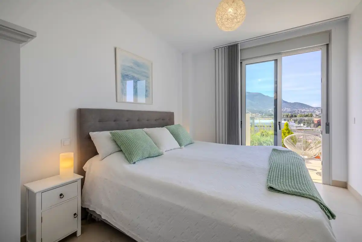 Schlafzimmer von Dachboden zum Verkauf in Dénia mit Klimaanlage, Heizung und Terrasse